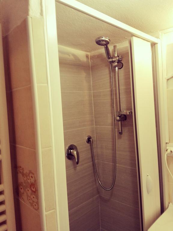 Vintage Room เวอนาซซา ภายนอก รูปภาพ